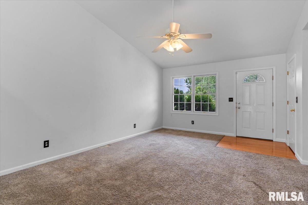 2418 Neil Road Springfield, IL 62702 - Photo 7 of 32