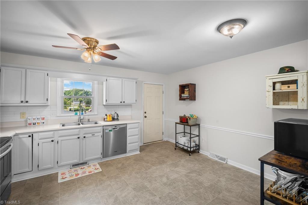 136 Central Ridge Court Clemmons, NC 27012 - Photo 21 of 27