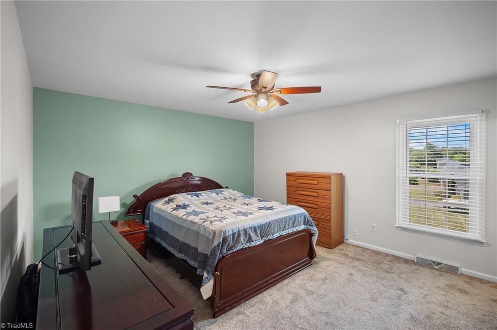136 Central Ridge Court Clemmons, NC 27012 - Photo 7 of 27