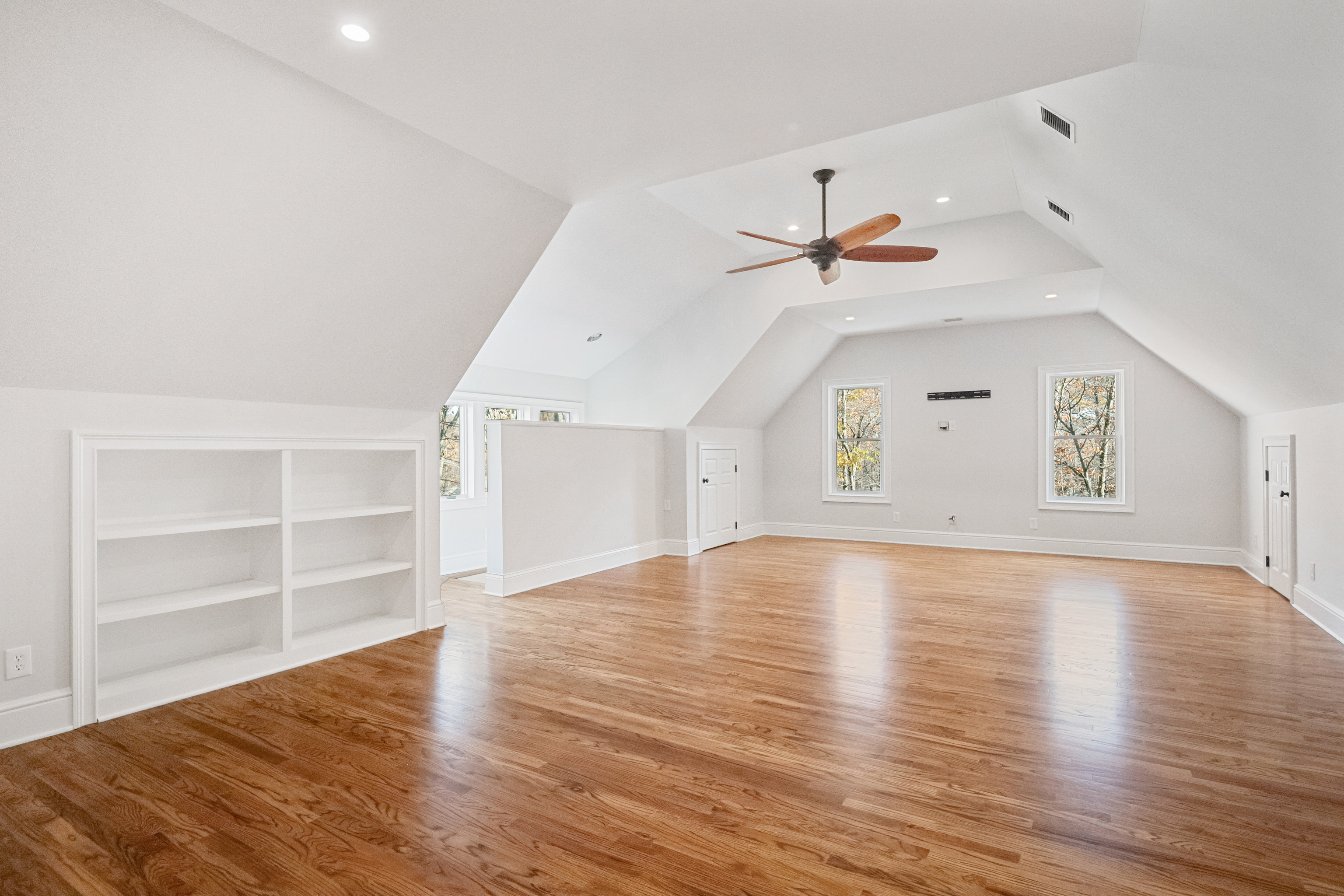 10 Woodhill Road Wilton, CT 06897 - Photo 20 of 40