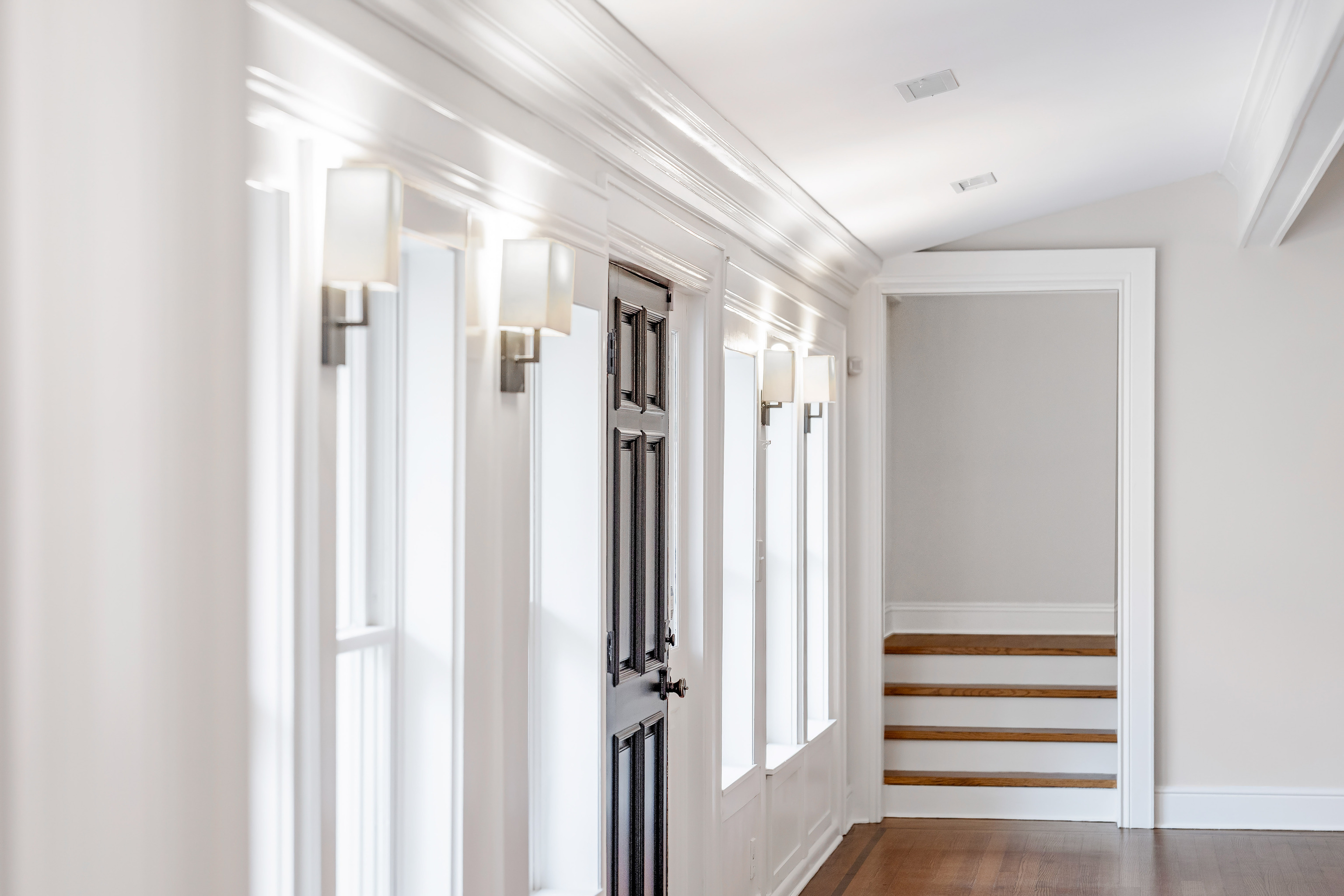 10 Woodhill Road Wilton, CT 06897 - Photo 3 of 40