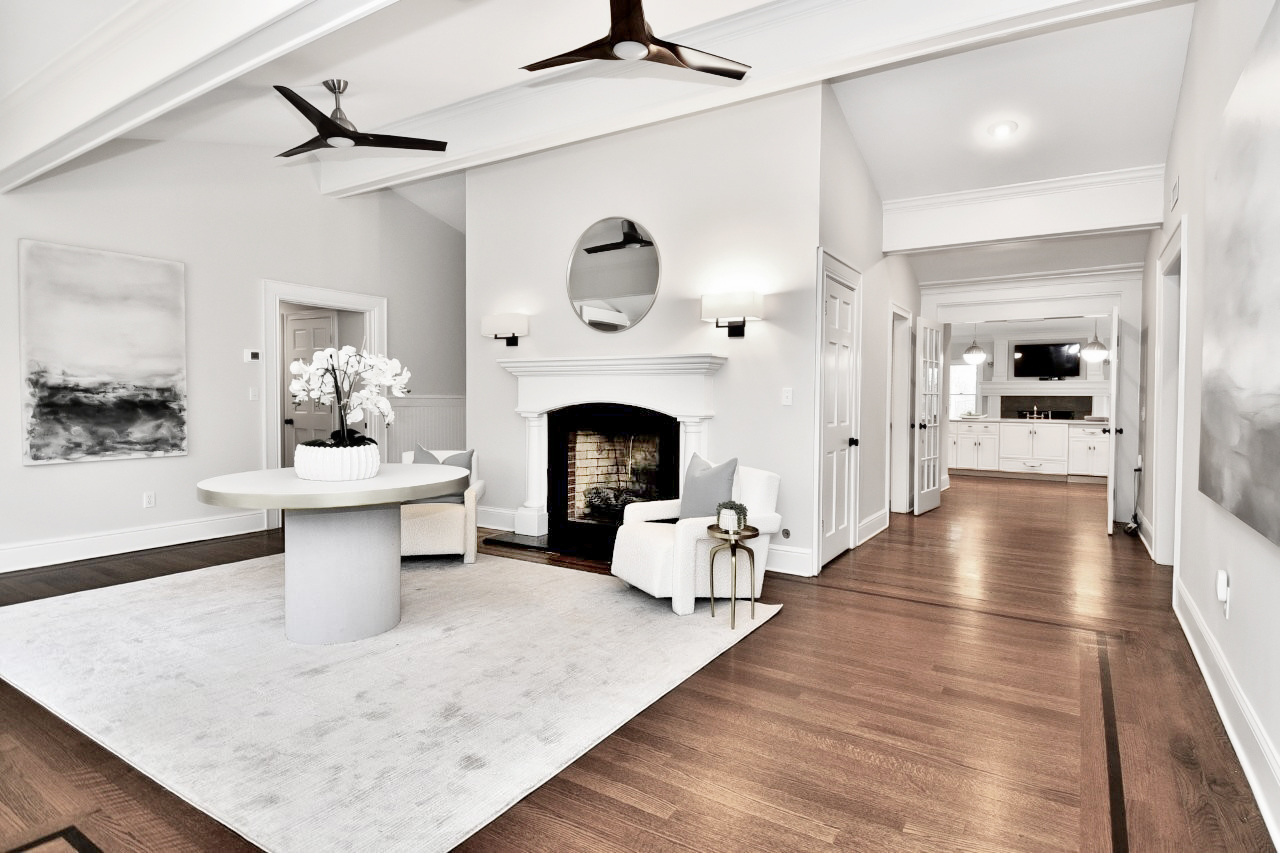 10 Woodhill Road Wilton, CT 06897 - Photo 4 of 40