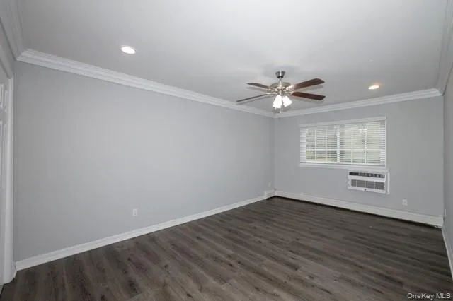 $3,155 | 656 Veterans Memorial Highway, Unit 21B, Hauppauge, NY 11788