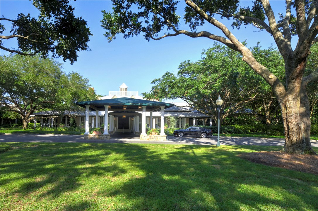 109 Cascades St. Simons Island, GA 31522 - Photo 8 of 24