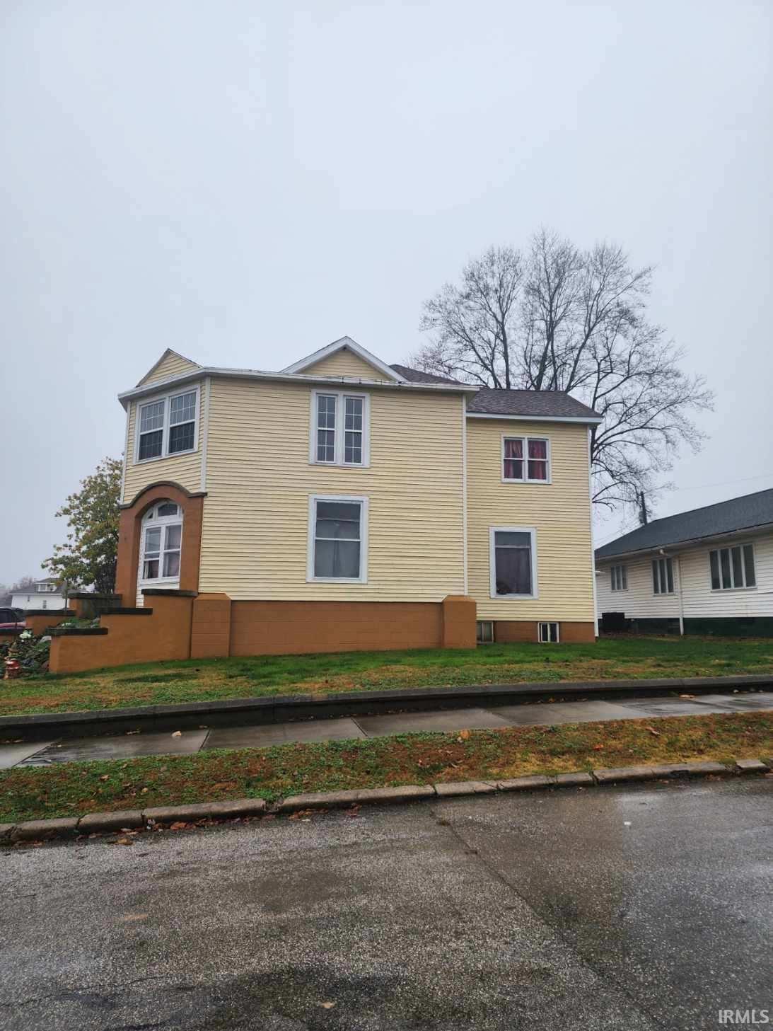 403 North Main Street Bicknell, IN 47512 - Photo 2 of 2