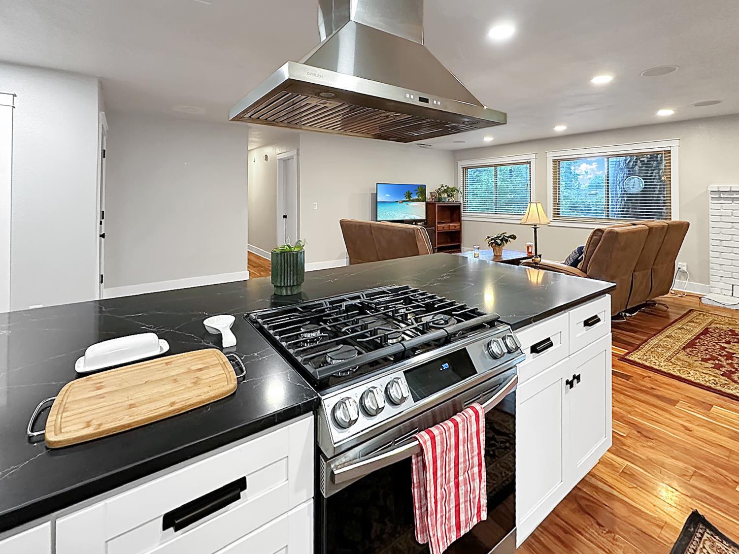 13608 Day Road Grass Valley, CA 95945 - Photo 7 of 23