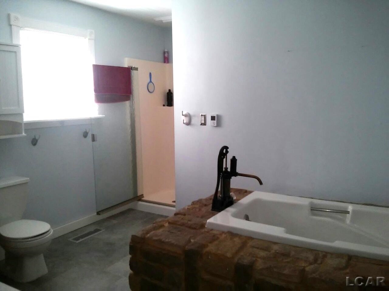 345 South Meridian Road Hudson, MI 49247 - Photo 14 of 20 31217678-13.JPG