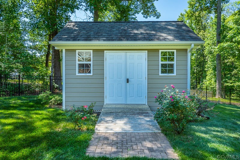 11624 Barrows Ridge Lane Chesterfield, VA 23838 - Photo 46 of 48 a house view with a garden space