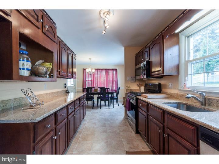 509 Park Ridge Drive Wayne, PA 19087 - Photo 4 of 22 Kitchen