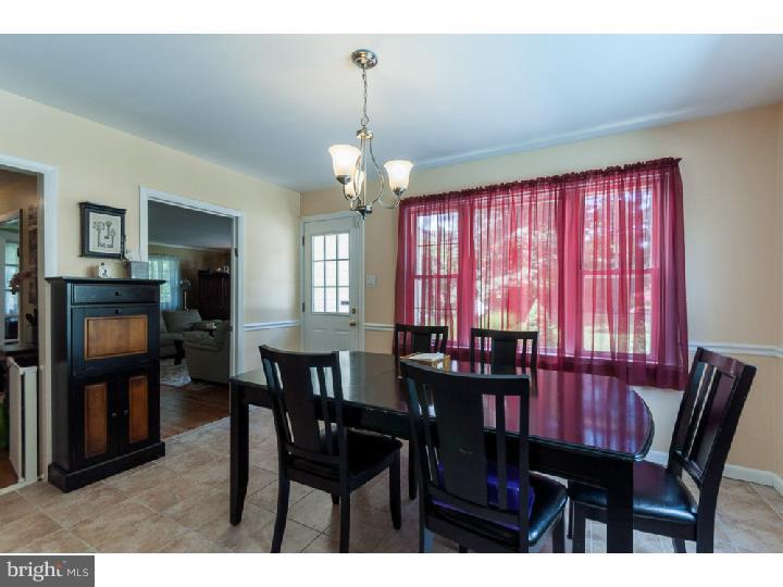 509 Park Ridge Drive Wayne, PA 19087 - Photo 6 of 22 Breakfast Room