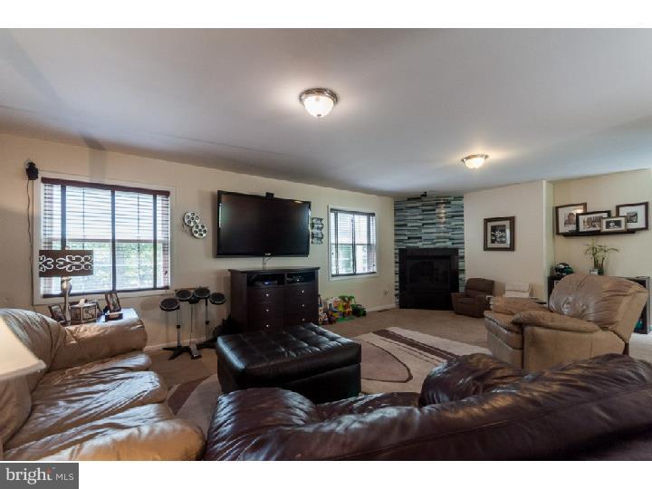 509 Park Ridge Drive Wayne, PA 19087 - Photo 8 of 22 Family Room
