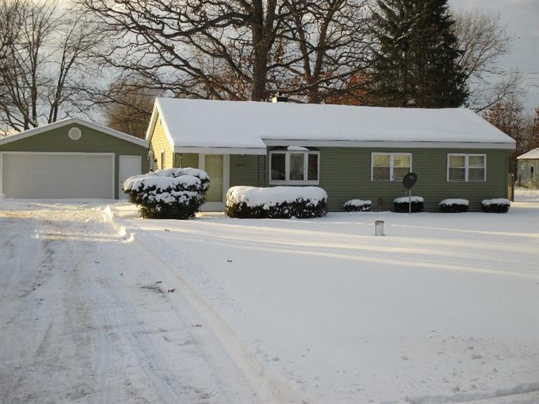 6042 Oakpoint Road Jackson, MI 49201 - Photo 4 of 14 Photo 4