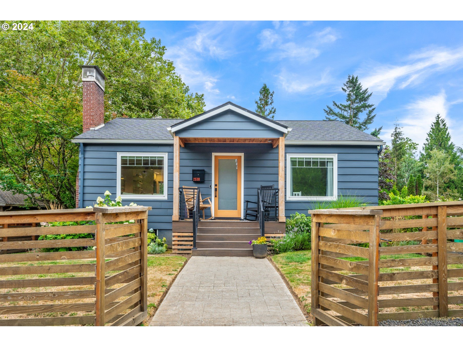 2530 Southwest Troy Street Portland, OR 97219 - Photo 1 of 44 Gallery Image 1