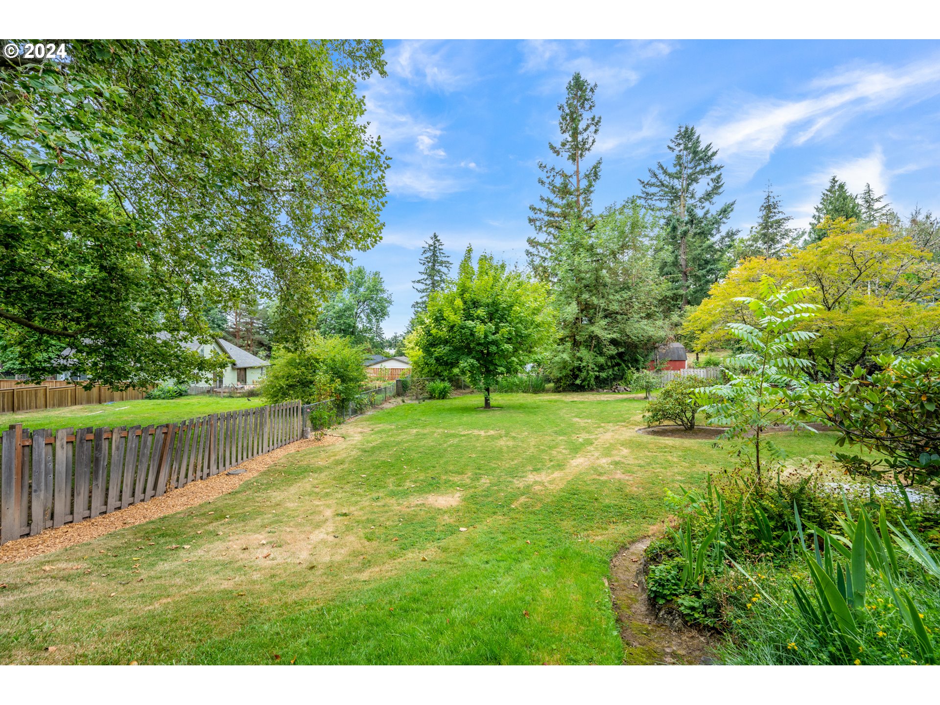 2530 Southwest Troy Street Portland, OR 97219 - Photo 33 of 44 Backyard