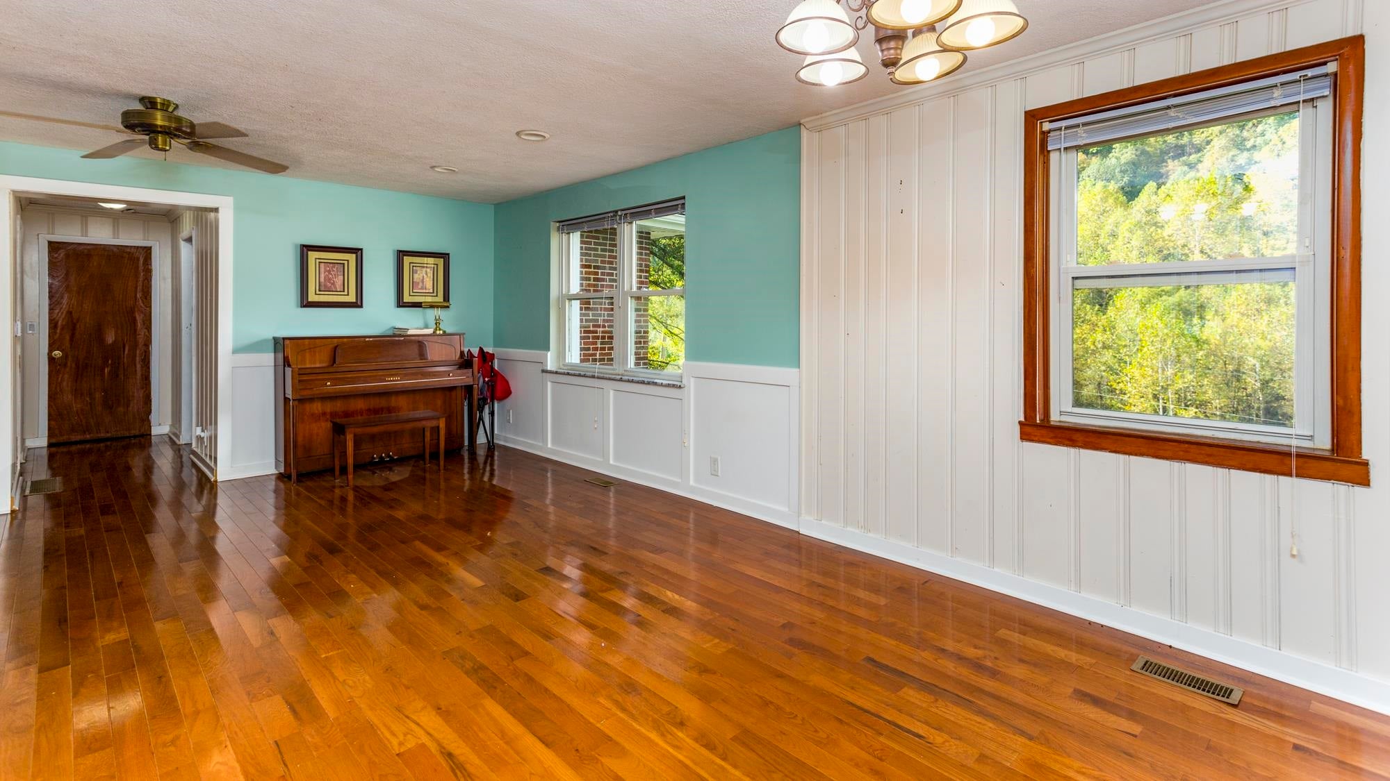 651 Indian Branch Road Huntington, WV 25704 - Photo 11 of 32 Gallery Image 11