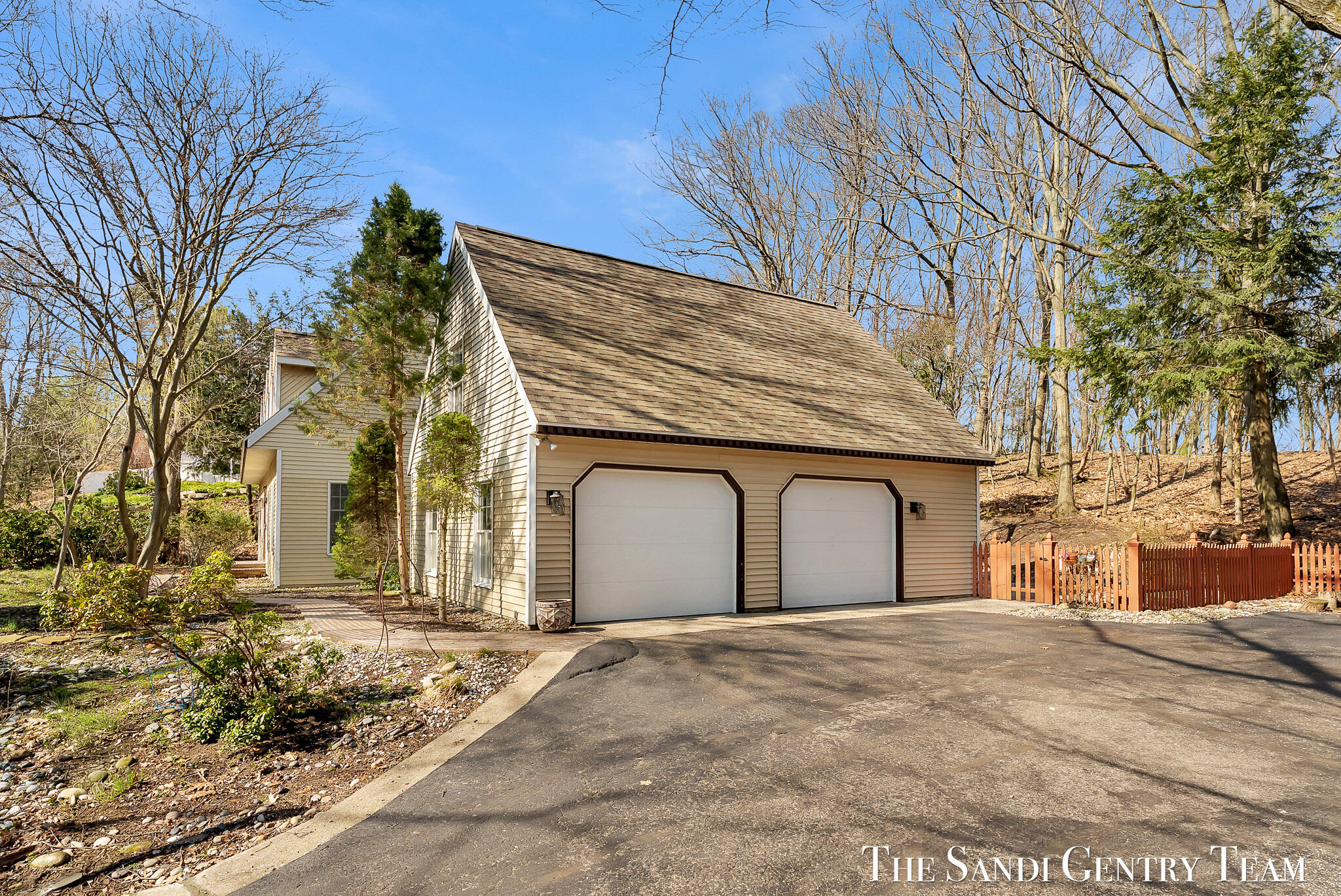 309 Stickney Ridge Road Grand Haven, MI 49417 - Photo 8 of 71 DSC00064