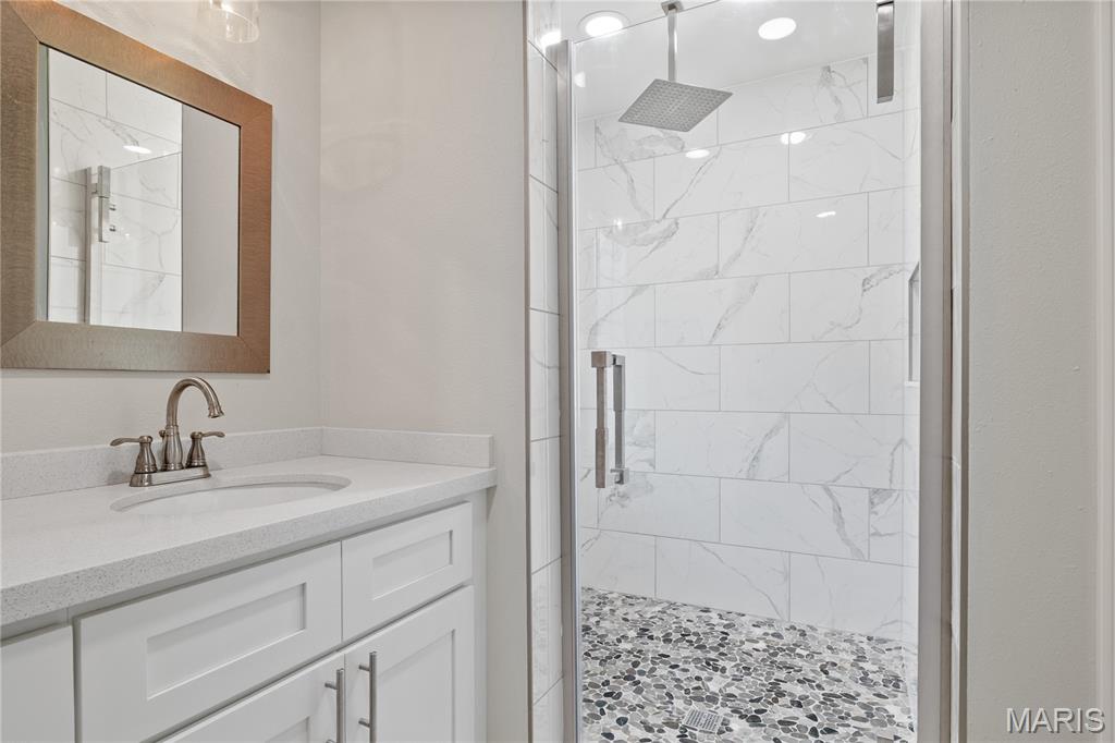 276 Culloden Moore Jackson, MO 63755 - Photo 6 of 43