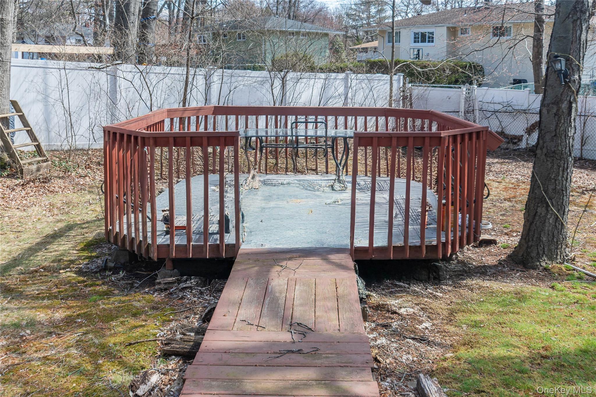7 Merrick Lane Spring Valley, NY 10977 - Photo 28 of 28 a view of a backyard with a small cabin