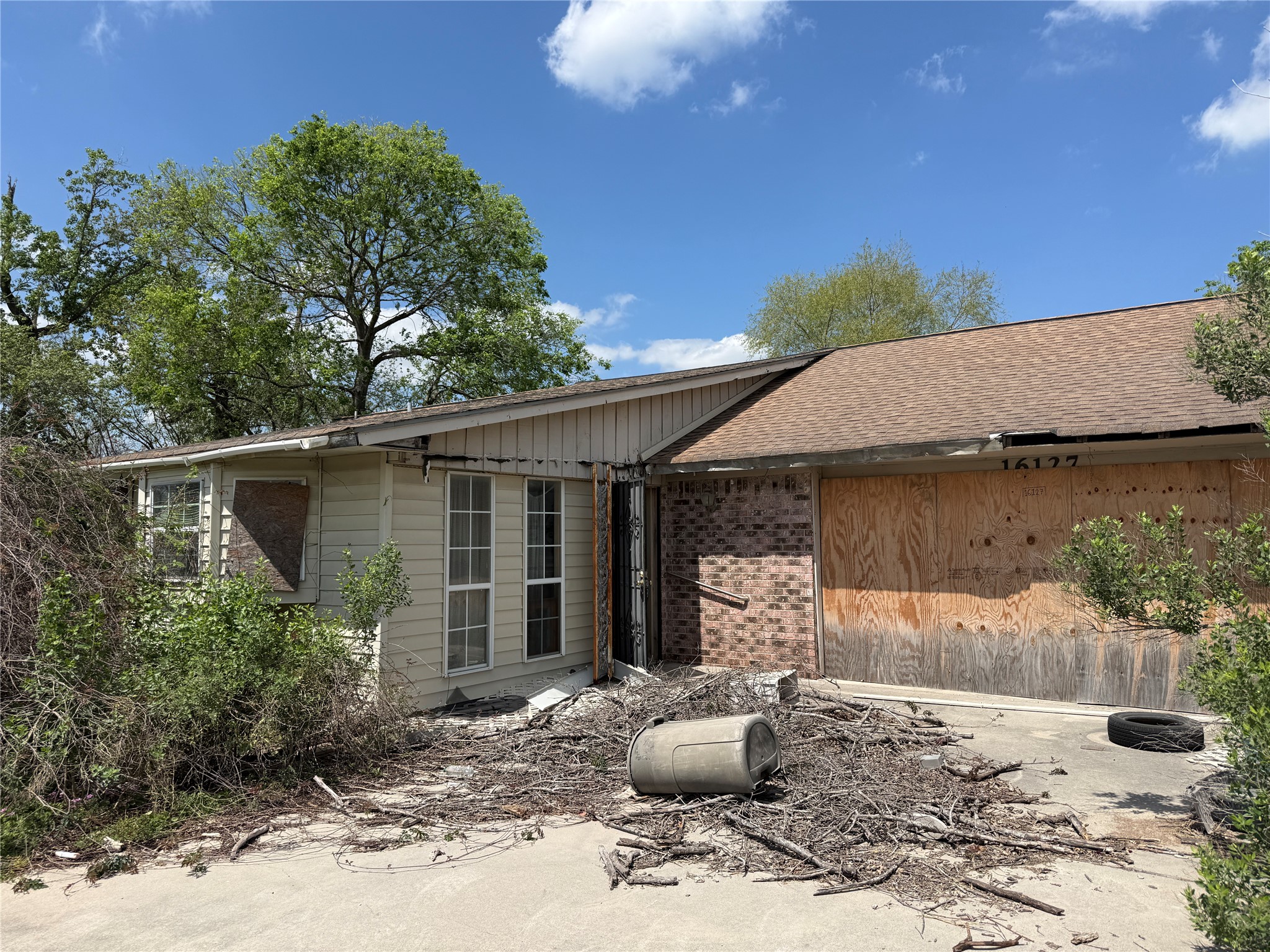 16127 Long Road Houston, TX 77044 - Photo 3 of 9