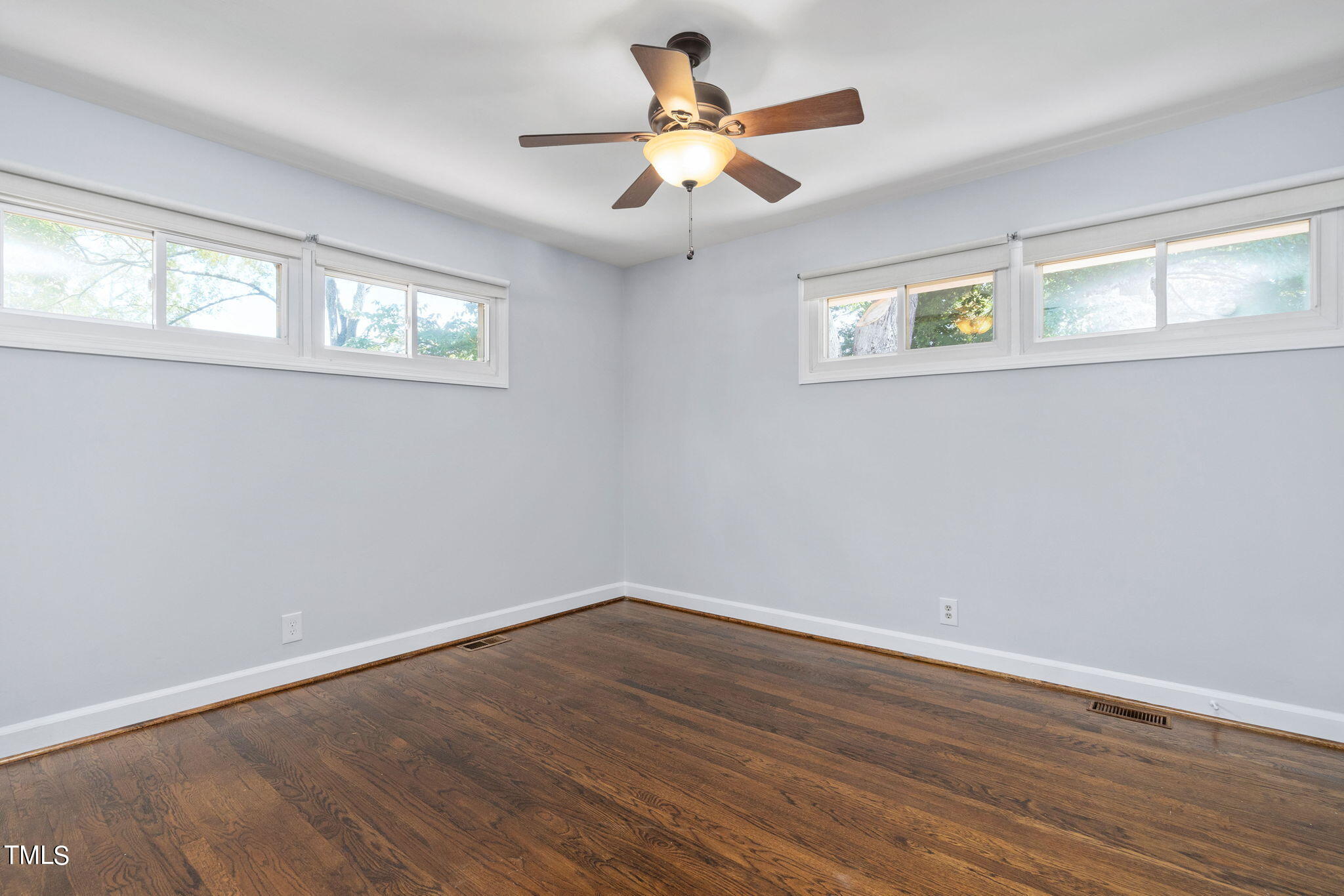 126 Clarendon Crescent Raleigh, NC 27610 - Photo 35 of 40 46-web-or-mls-126-clarendon-crescent