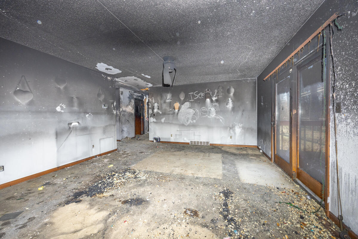 2360 Roncy Road Benton Harbor, MI 49022 - Photo 6 of 20 2360-Roncy_004