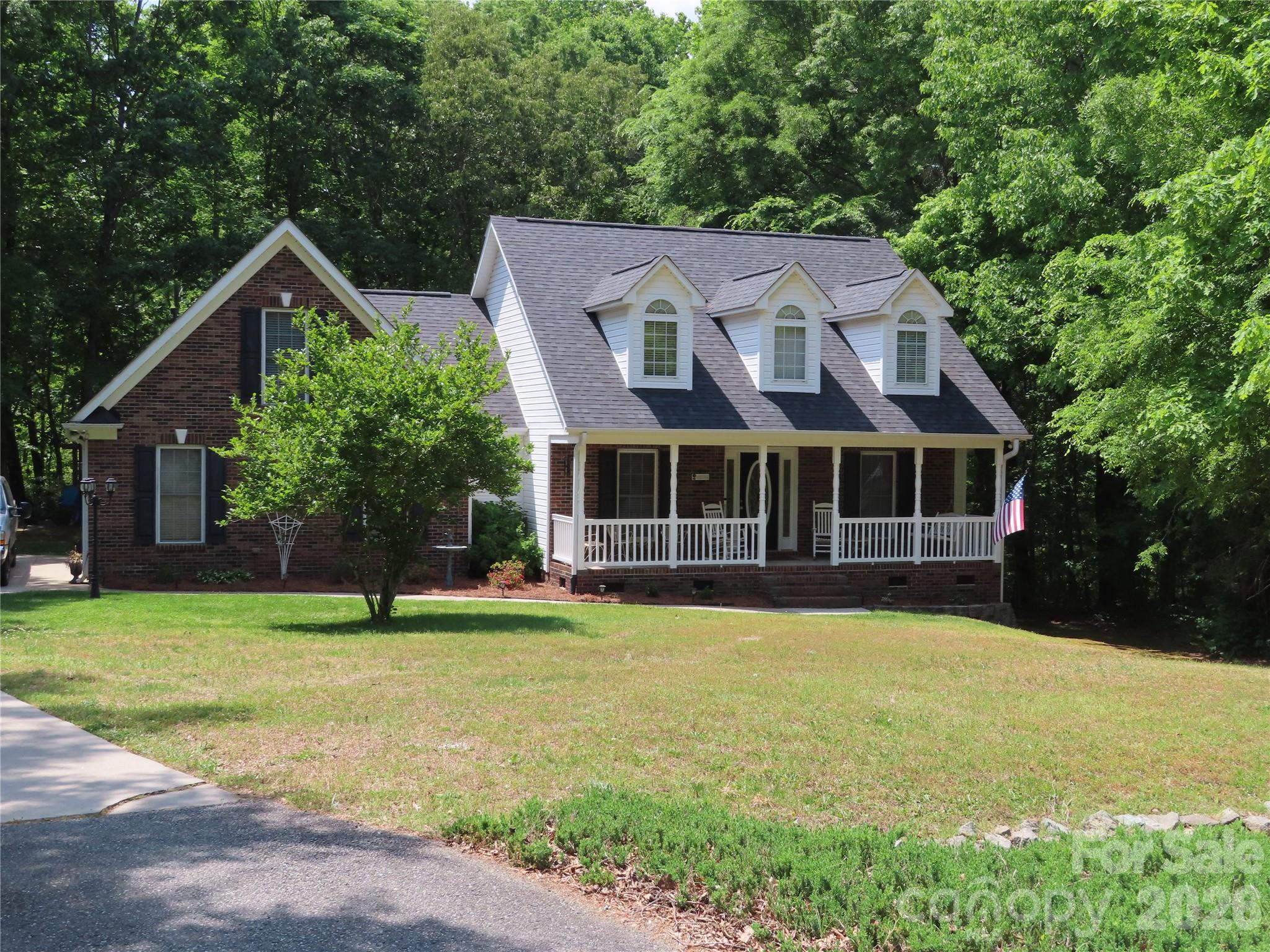 300 Tradewinds Lane York, SC 29745 - Photo 2 of 28