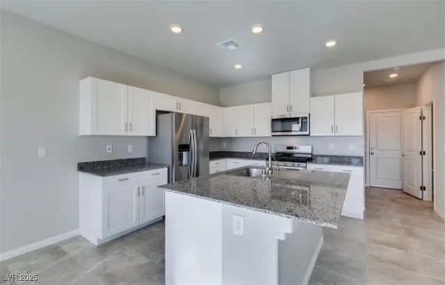 $2,195 | 7839 Morganite Avenue, Las Vegas, NV 89113