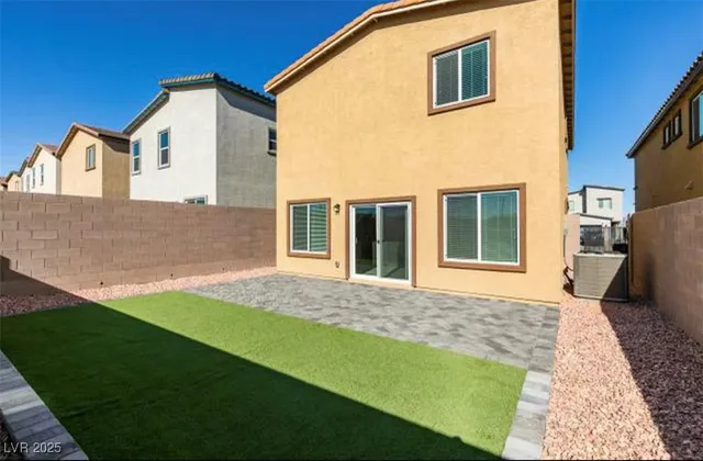 $2,195 | 7839 Morganite Avenue, Las Vegas, NV 89113
