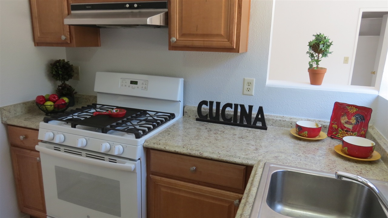 4744 Mystik Road Oceanside, CA 92056 - Photo 8 of 25