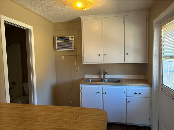 $2,400 | 4705 Wooldridge Road, Corpus Christi, TX 78413