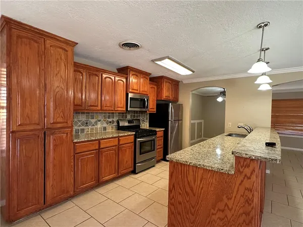 $2,400 | 4705 Wooldridge Road, Corpus Christi, TX 78413