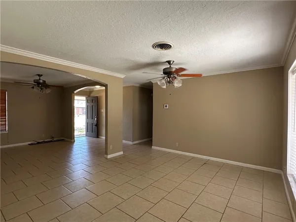 $2,400 | 4705 Wooldridge Road, Corpus Christi, TX 78413