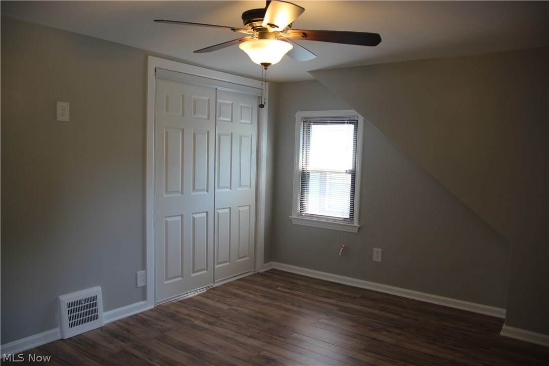 7411 Jameson Road Parma, OH 44129 - Photo 9 of 35