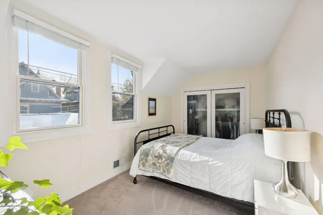 $325,000 | 47 St Albans Street North, St. Paul, MN 55104