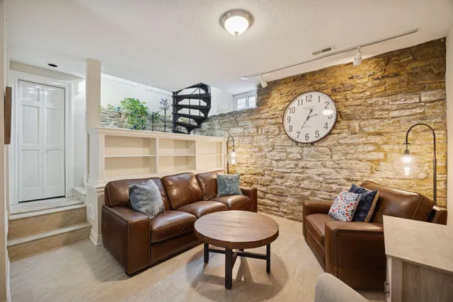 $325,000 | 47 St Albans Street North, St. Paul, MN 55104