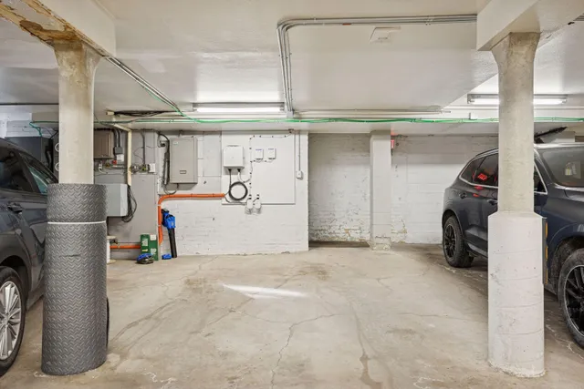 $325,000 | 47 St Albans Street North, St. Paul, MN 55104