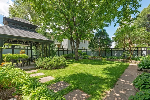 $325,000 | 47 St Albans Street North, St. Paul, MN 55104