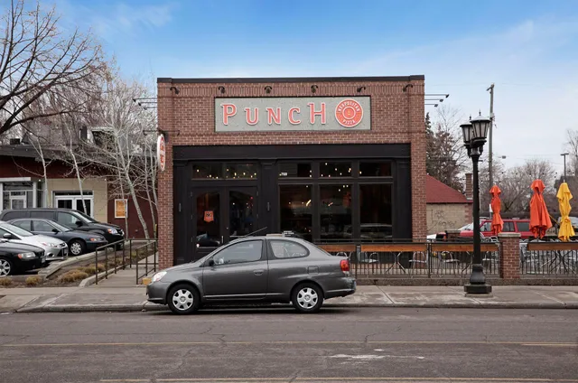 $325,000 | 47 St Albans Street North, St. Paul, MN 55104