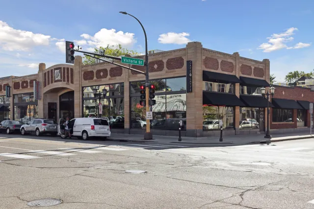 $325,000 | 47 St Albans Street North, St. Paul, MN 55104