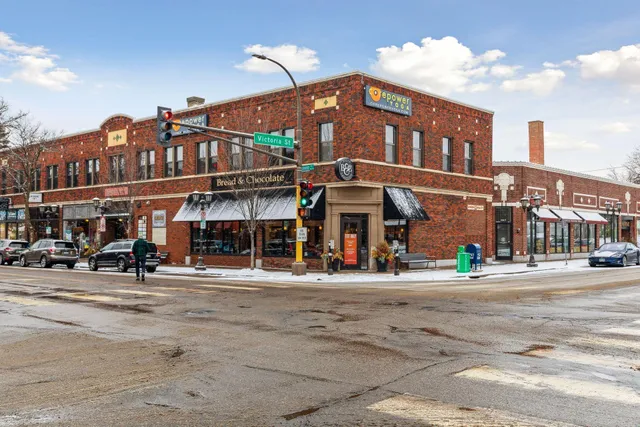 $325,000 | 47 St Albans Street North, St. Paul, MN 55104
