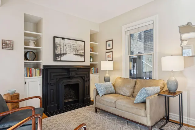 $325,000 | 47 St Albans Street North, St. Paul, MN 55104