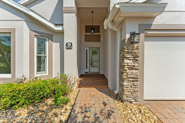 $449,500 | 6915 Renshaw Drive, Melbourne, FL 32940