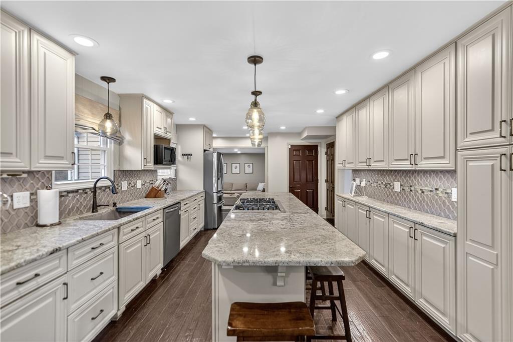 10107 Deer View Point Road Wexford, PA 15090 - Photo 11 of 50 Gallery Image 11