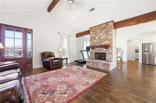 $399,900 | 106 Abigail Lane, Woodworth, LA 71485
