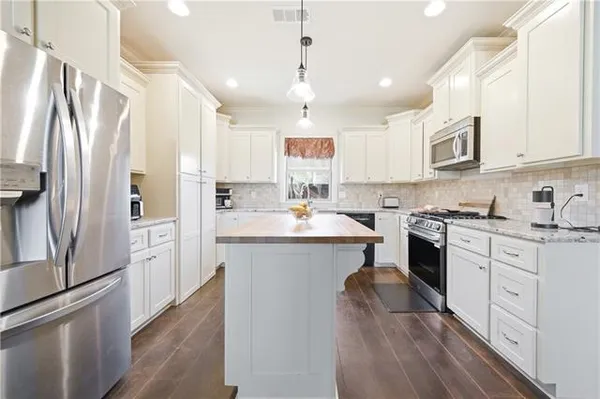 $399,900 | 106 Abigail Lane, Woodworth, LA 71485