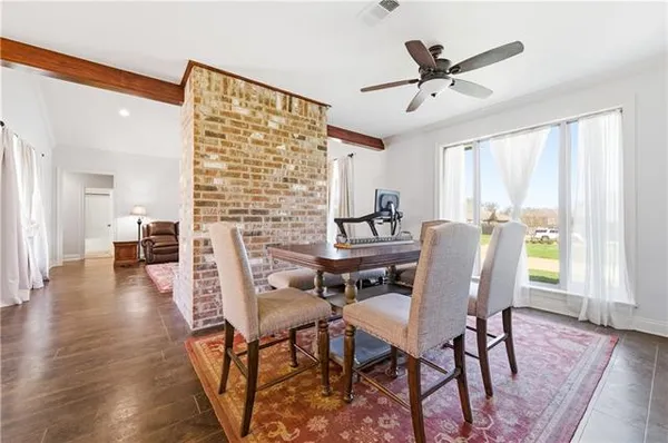 $399,900 | 106 Abigail Lane, Woodworth, LA 71485
