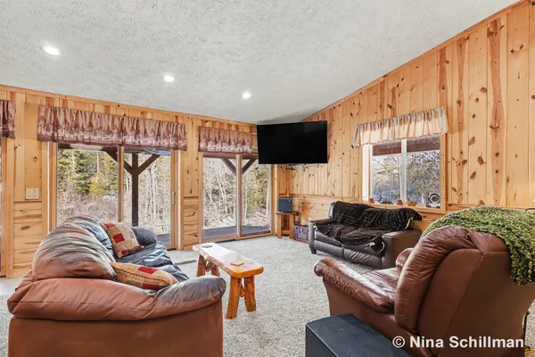 $500,000 | 19550 Washington Road, Morley, MI 49336