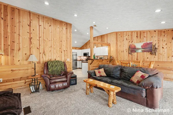 $500,000 | 19550 Washington Road, Morley, MI 49336
