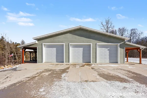 $500,000 | 19550 Washington Road, Morley, MI 49336
