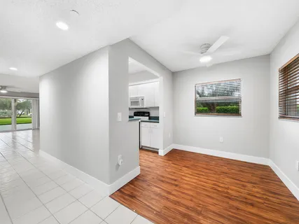 $315,000 | 550 Southwest 137th Avenue, Unit L114, Pembroke Pines, FL 33027